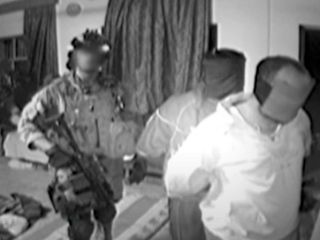 سربازان پیشین نیروهای ویژه بریتانیا سکوت خود را درباره «جنایات جنگی» هم‌رزمانشان شکستند