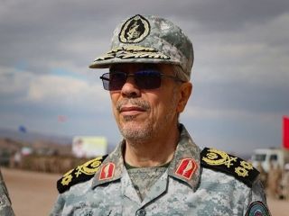 هشدار رئیس ستادکل نیروهای مسلح جمهوری اسلامی: اگر حمله کنید،‌پایان درگیری باشما نیست باماست