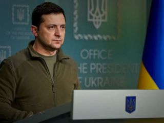 زلنسکی: آماده گفت‌وگو برای پایان جنگ هستیم، اما منتظر طرف روسی‌ام