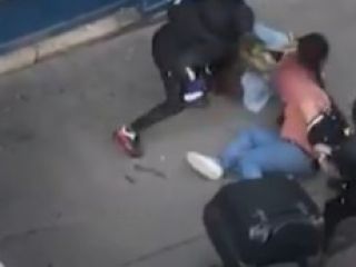 ویدیویی از ناکامی آدم‌ربایان نقابدار در ربودن دختر یک تاجر رمزارز در پاریس