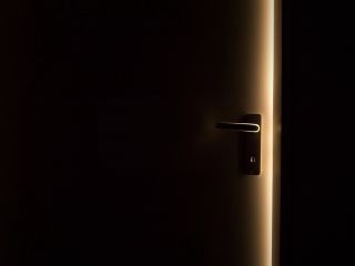 «شوهرم سال‌ها به من مواد مخدر می‌داد و در خواب تجاوز می‌کرد»