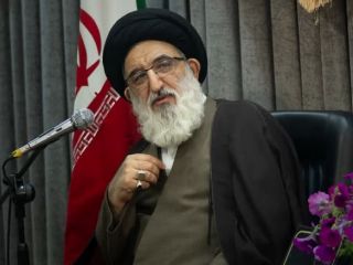 نماینده خامنه‌ای در البرز: آمریکا گرفتار بی‌برقی است،در پنج ایالت حدود ۲۴ هزار مشترک در خاموشی مطلق هستند