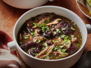 عاقبت آلت تناسلی مردی که زنش مچ او را هنگام تماشای فیلم مستهجن گرفت!