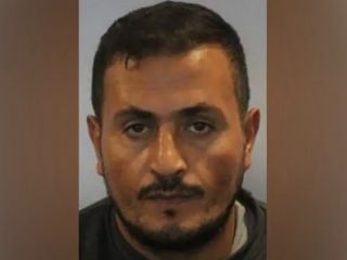 مردی که بیش از ۳۰۰۰ نفر را به اروپا قاچاق کرده بود، زندانی شد