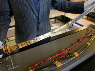 شمشیر ناپلئون در حراجی پاریس به قیمت ۴.۷ میلیون یورو فروخته شد