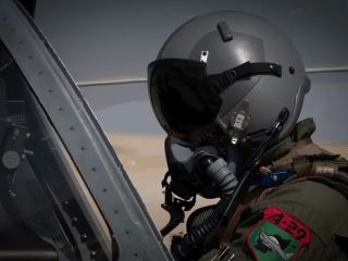 خودکشی یک خلبان افغان در مشهد پس از دریافت برگه اخراج از ایران