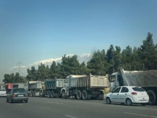 شماری از کامیون‌داران و رانندگان، در سومین روز فراخوان اعتصاب، دست از کار کشیدند