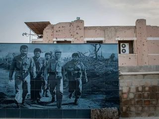 بصره آباد شد و خرمشهر ویران ماند