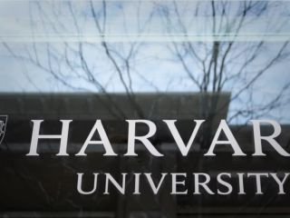 ترامپ از مسدود کردن پذیرش دانشجویان خارجی در دانشگاه هاروارد دفاع کرد