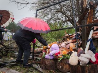 رئیس‌جمهور آمریکا پوتین را «کاملا دیوانه» خواند و درباره «سقوط» روسیه هشدار داد