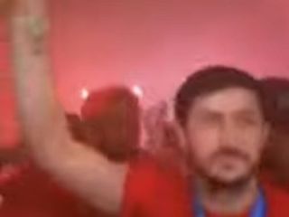 ر‌قص عربی «سردار آزمون» در جشن قهرمانی تیم شباب الاهلی امارات