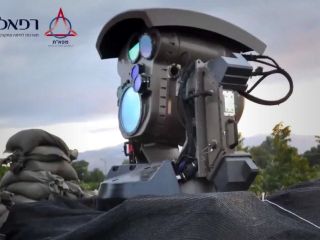 ویدئو: اسرائیل سلاح لیزری محرمانه خود را به نمایش گذاشت