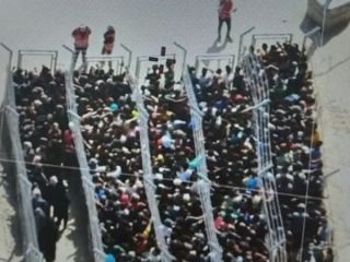 واکنش گسترده به تصویری «تحقیرآمیز» در غزه؛ «محل توزیع کمک یا اردوگاه نازی‌ها؟»