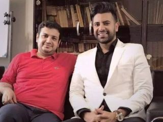 آرمین راد کلاهبرداری که با همه عکس دارد، در پرند دستگیر شد