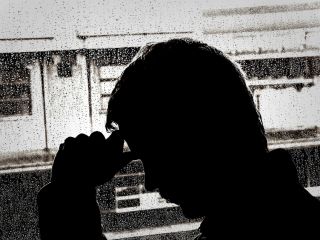 افسردگی خندان چیست؟ فریادی بی‌صدا که نوجوانان را تهدید می‌کند