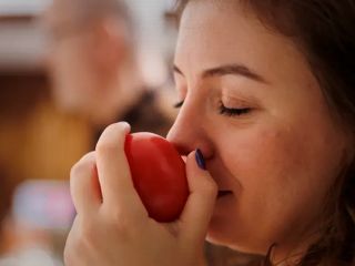 چای، توت‌، شکلات تلخ، سیب؛ خوراکی‌هایی برای افزایش طول عمر