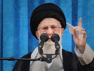 چرا استدلال‌های آیت‌الله خامنه‌ای درباره غنی‌سازی اورانیوم قابل‌پذیرش نیستند؟