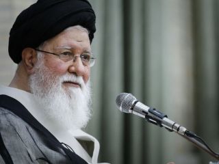 علم‌الهدی: امام خمینی از داخل قبر بر ایران و بر تمام محور مقاومت حکومت می‌کند