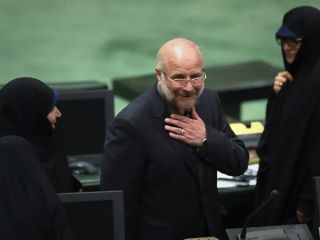 تلاش مجلس ایران برای تقلیل حقوق زنان با دست‌اندازی به مهریه