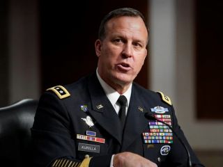 فرمانده ارشد ارتش آمریکا: طرح‌های حمله به ایران به ترامپ ارائه شده است