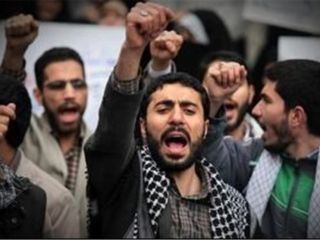 چای دبش، پسر صدیقی، عروس صدیقی: چرا تندروها در برابر این همه فساد ساکتند؟