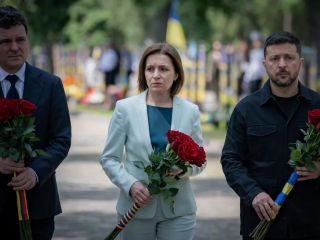 زلنسکی: روسیه قصد دارد با تصرف اودسا به سمت مولداوی و رومانی پیشروی کند