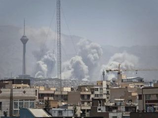 تهران شهر بی‌دفاع؛ تهران بدون پناهگاه و بدون آژیر خطر در آتش جنگ سوخت تا به آتش‌بس رسید