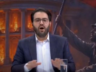 مجری صداوسیما: اصلا از این به بعد درباره هسته ای هرکاری دلمون بخواد میکنیم. به هیچکسم جواب نمیدیم