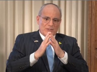 سفیر اسرائیل در آمریکا: صحنه را برای سرنگونی جمهوری اسلامی به دست مردم آماده کرده‌ایم