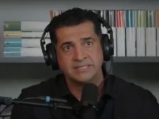 پاتریک بت‌دیوید: ایران الان نیاز به یک فرد تمام کننده ماجرا دارد که آن شخص رضا پهلوی نیست