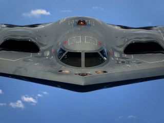 (تصاویر) رازهای پنهان شبح‌ بی-۲ ، گران‌ترین و خطرناک‌ترین بمب‌افکن جهان