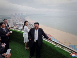 تصاویر؛ رهبر کره شمالی و دخترش در مراسم افتتاح اقامتگاه تفریحی