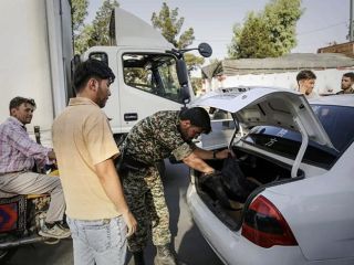 (تصاویر) ایست بازرسی‌های بسیج در قم همزمان با حملات اسرائیل