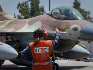 دستورالعمل‌های امنیتی موساد برای مردم ایران؛ وزیر دفاع اسرائیل خامنه‌ای را «سرِ مار بی‌دندان» خواند