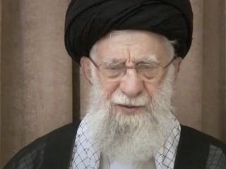 آقای خامنه‌ای سعی کن لطفاً در این مدت نمیری