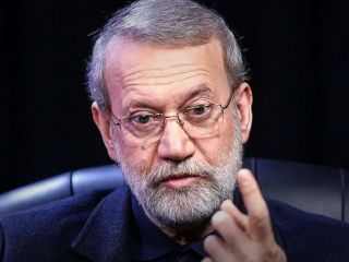 علی لاریجانی: اسرائیل تهدیدم کرد ۱۲ ساعت وقت دارم از ایران بروم وگرنه کشته می‌شوم