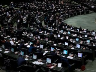 مجلس ایران تصویب کرد: جاسوسی مصداق «فساد فی‌الارض» با حکم اعدام و حبس برای استفاده از استارلینک