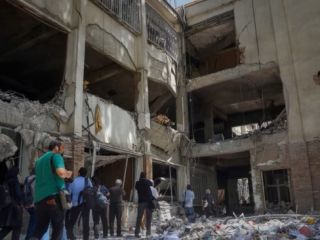 «۱۷ ساختمان» در زندان اوین خسارت دیدند / اورانیوم رو با مردم کیلویی چند حساب کردند؟