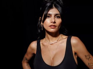 حمایت میا خلیفه، بازیگر سابق پورن و حامی فلسطین از گروه شعاردهنده «مرگ بر ارتش اسرائیل» در بریتانیا