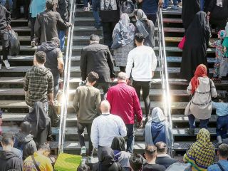 قدم زدن روی اعصاب مردم ایران و بهای سنگین آن