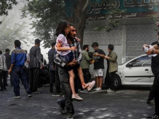 جمعی از هنرمندان آزاداندیش ساکن ایران: ما نه با اسرائیل، نه با فلسطین، نه با هیچ کشوری دشمنی نداریم