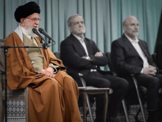 فرستاده پیشین آمریکا: حملات اسرائیل منجر به خیزش ایرانیان نمی‌شود؛ جمهوری اسلامی سرانجام سقوط می‌کند