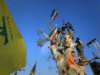 مخالفت «حزب‌الله» با خلع سلاح؛ تهدید به درگیری با دولت لبنان