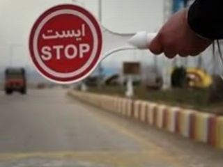 پلیس ایران: راننده وانتی که در ایست بازرسی مامور پلیس را آتش زده بود خودکشی کرد و جان باخت