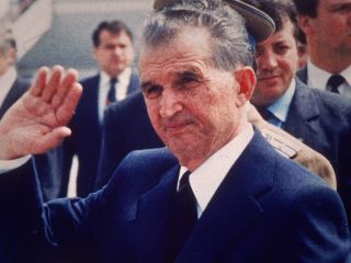 نظرسنجی جنجالی: آیا رومانیایی‌ها دلتنگ دیکتاتور کمونیست نیکلای چائوشسکو هستند؟