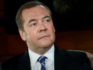 مدودف خطاب به ترامپ: هر ضرب‌الاجل جدید علیه روسیه گامی به‌سوی جنگ است