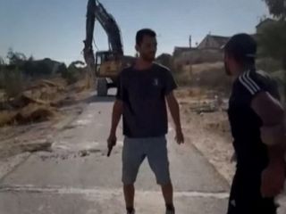 فعال فلسطینی حاضر در مستند برنده اسکار به دست یک شهرک‌نشین اسرائیلی کشته شد