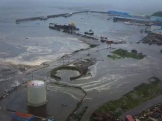 زلزله ۸.۸ ریشتری روسیه، منجر به سونامی هولناک در ژاپن و هاوایی شد+ویدیو