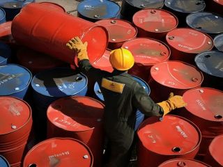 دستاورد سازی از حراج نفت: وقتی مفت‌فروشی، افتخار می‌شود