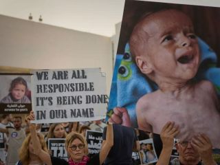 نیویورک تایمز روایت خود درباره کودک گرسنه غزه را اصلاح کرد: «او از قبل مشکلات سلامتی داشته است»